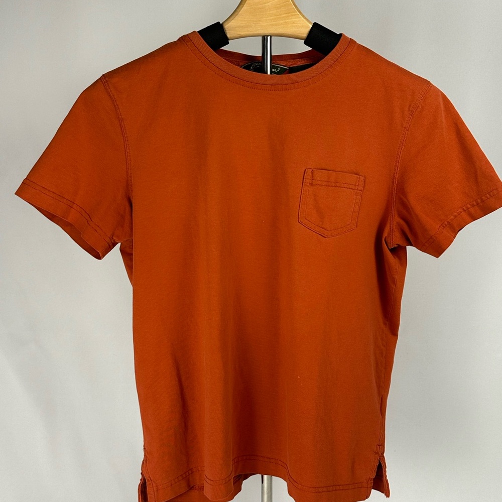 Eddie Bauer Burnt Orange Short Sleeve Tee with Frocket Size Medium